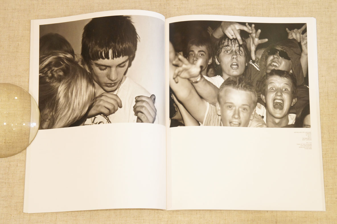 エディ・スリマン写真集　Hedi Slimane: Anthology of a Decade　4冊組 Hedi Slimane 2011年／Jrp Ringier　英語版　函　輸送函　4冊組