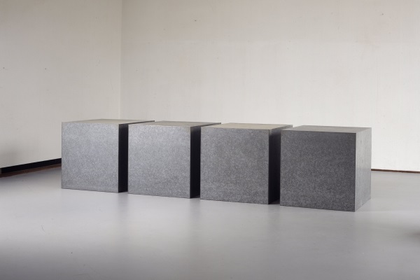ドナルド・ジャッド版画額入荷しました。Donald Judd | 夏目書房