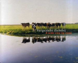 Vergezicht Dichtbij A Wide View Up Close/DEROO Wijnandaのサムネール