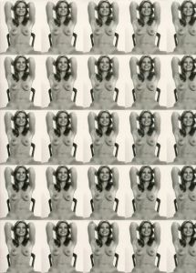 100 Naked Girls on a Chair/Ralf Vulis