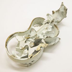 向井良吉作品「ヴァイオリン」/Ryokichi Mukai