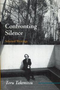 武満徹　Confronting Silence: Selected Writings (Fallen Leaf Monographs on Contemporary Composers)/Toru Takemitsu　Yoshiko Kakudo/Glenn Glasow編訳のサムネール
