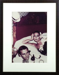 デヴィッド・ベイリープリント額「Anjelica Huston on Bed」 / David Bailey